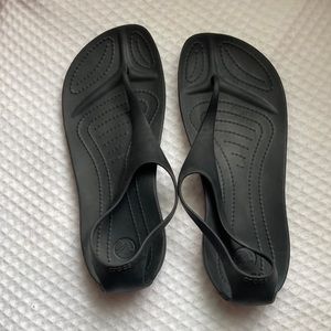 Crocs thong sandals/sexi flips  size 9.  Please read details